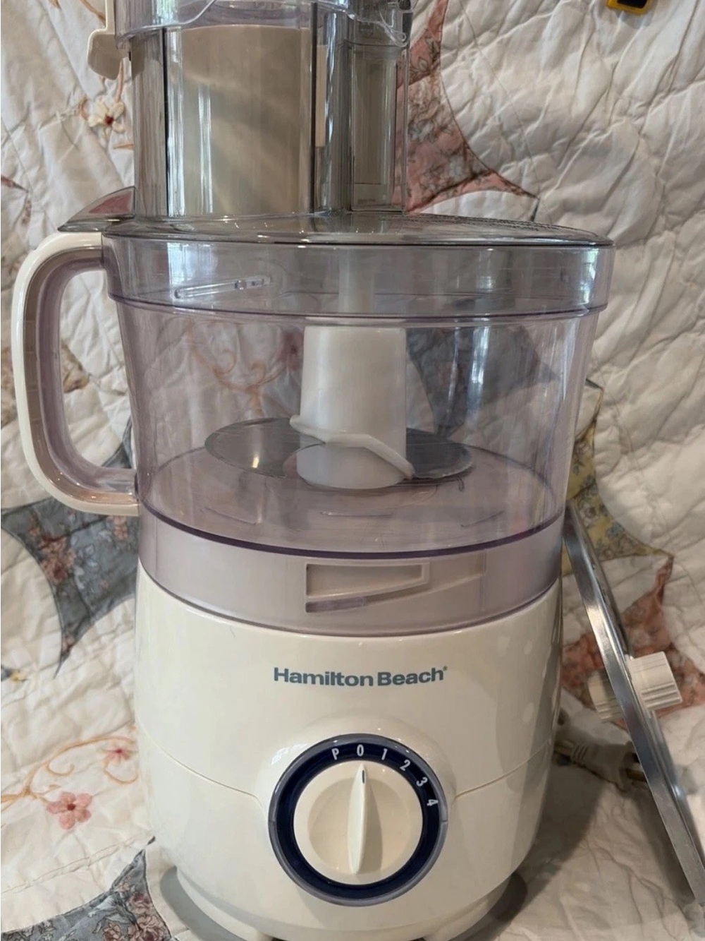 Hamilton Beach Big Mouth Food Processor 70590 - Tested Missing 1 Piece